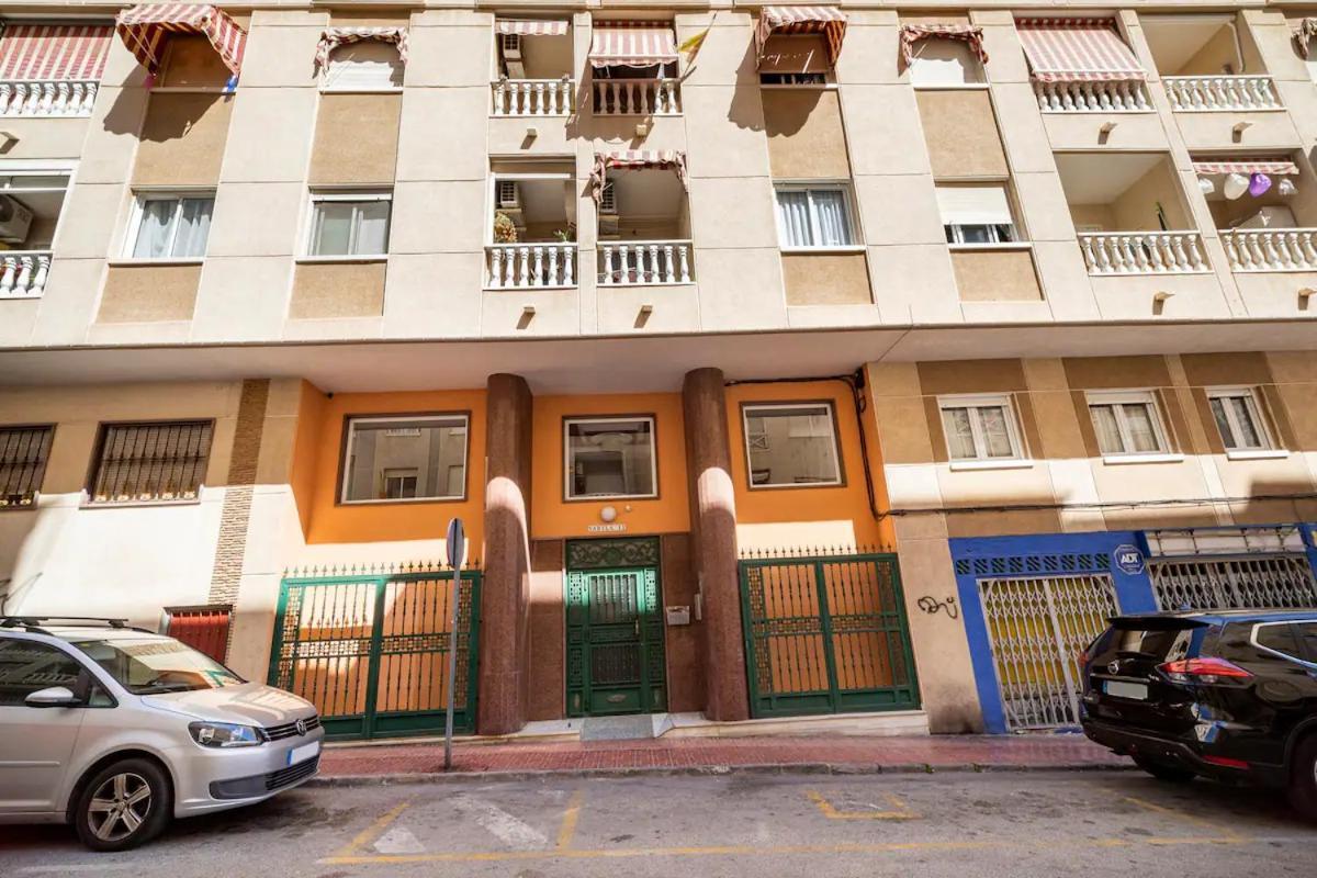 Apartamento Compartido - Solo El Dormitorio Es Privado Torrevieja Exterior foto